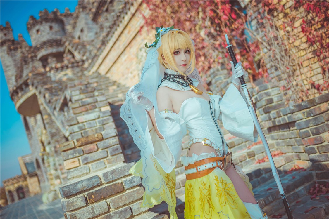 超棒的大长腿cos