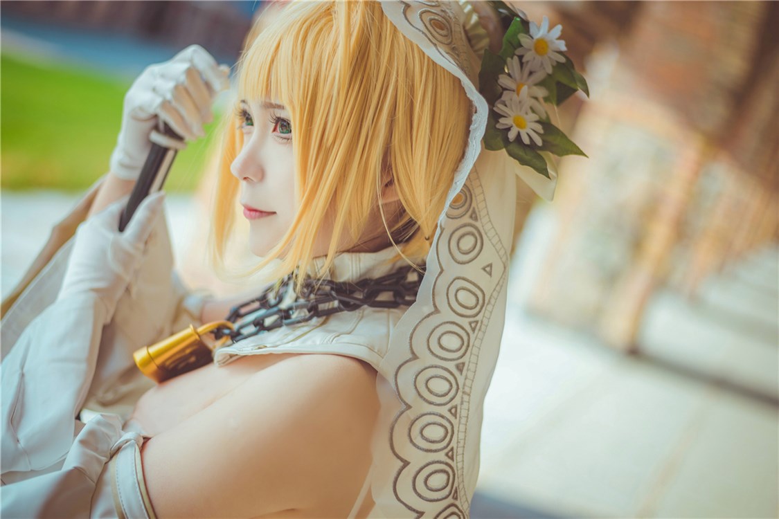 超棒的大长腿cos