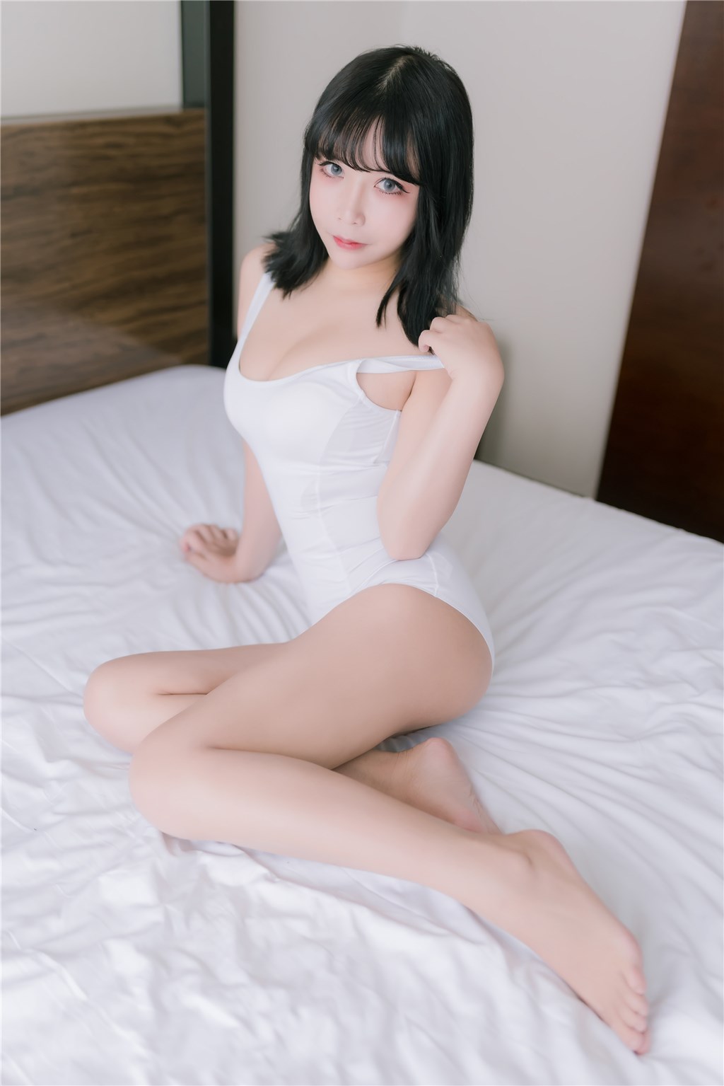泳装大姐姐
