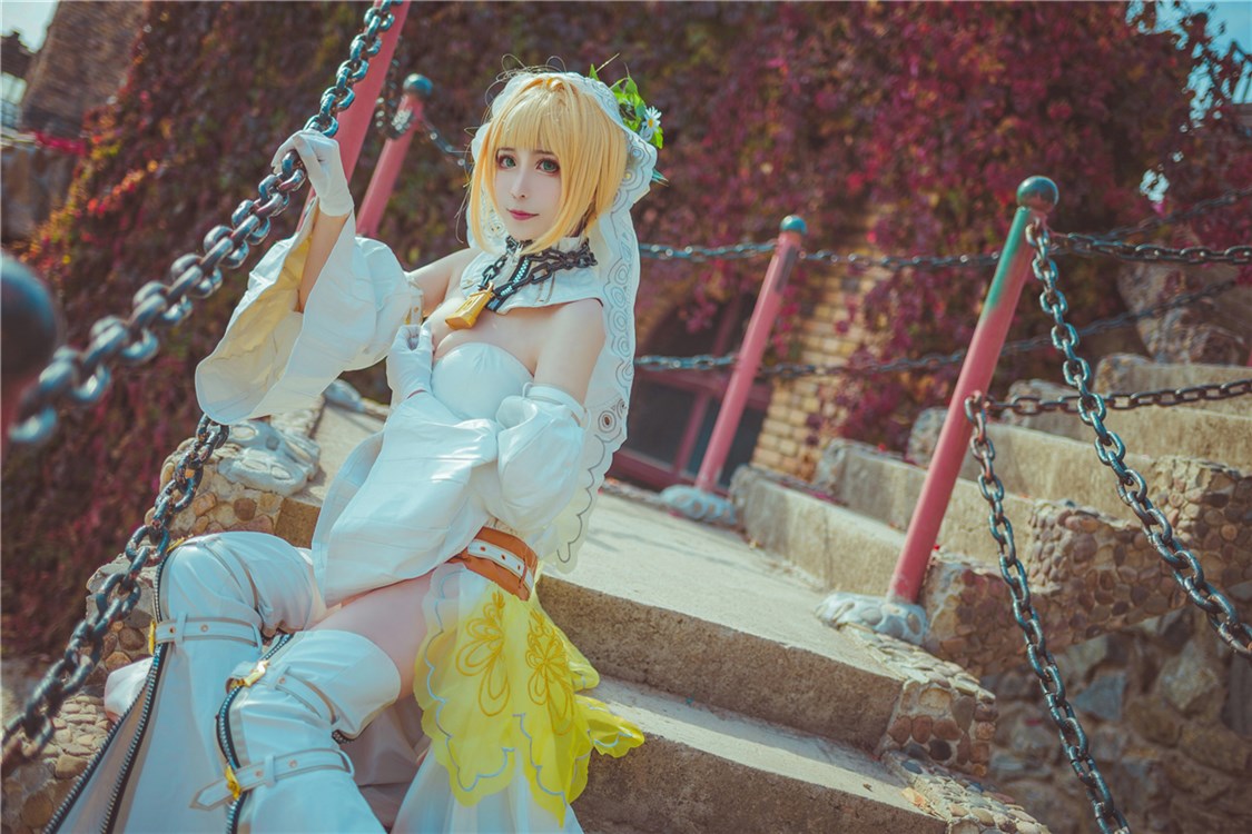 超棒的大长腿cos