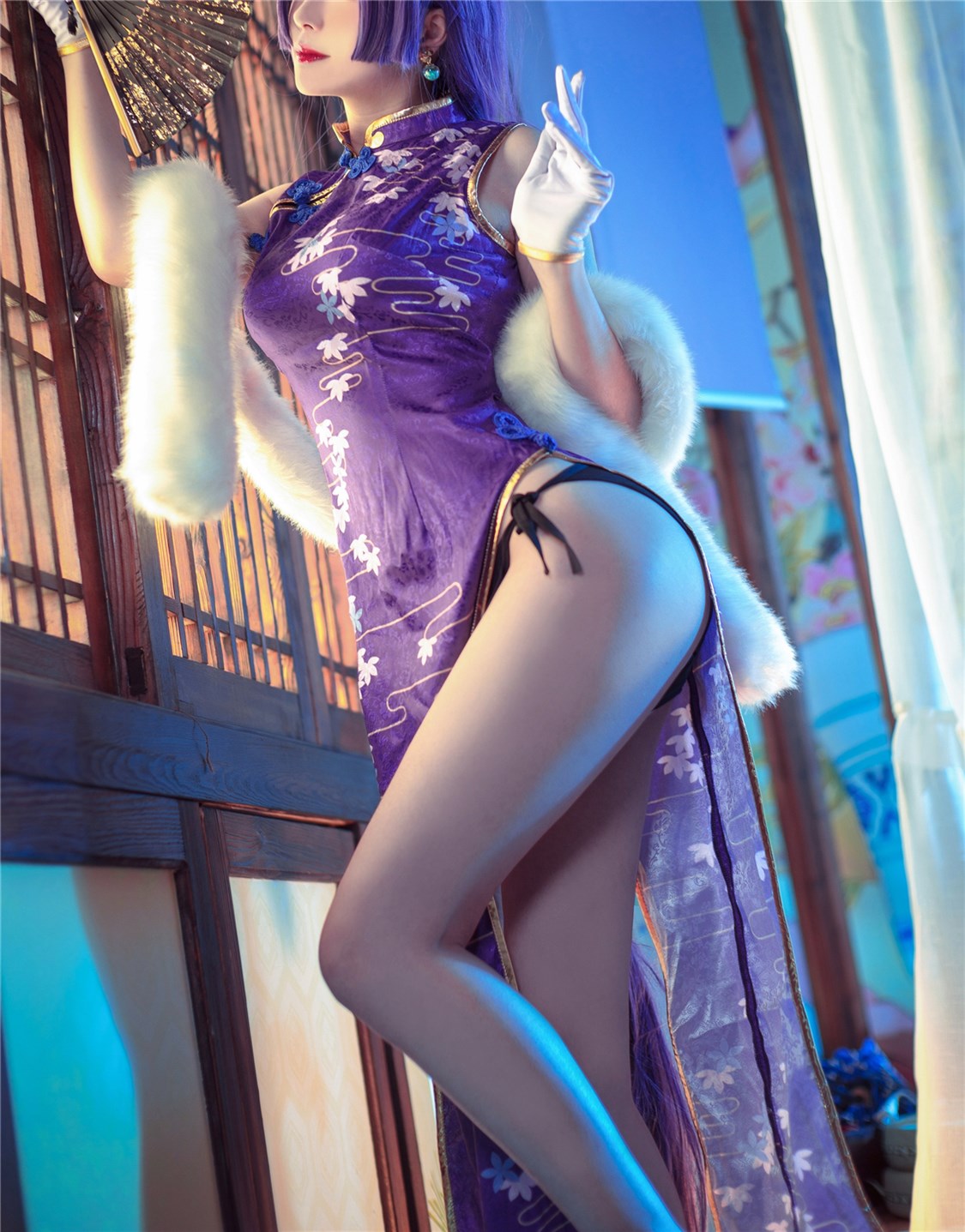 超棒的大长腿cos