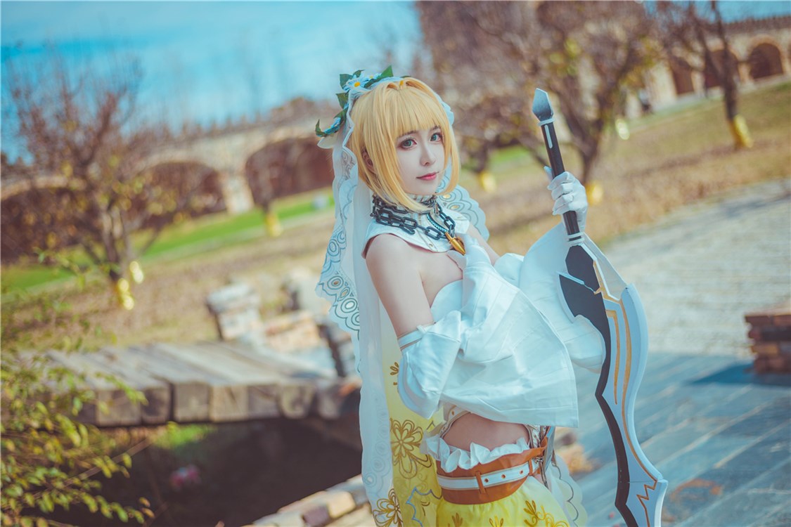 超棒的大长腿cos