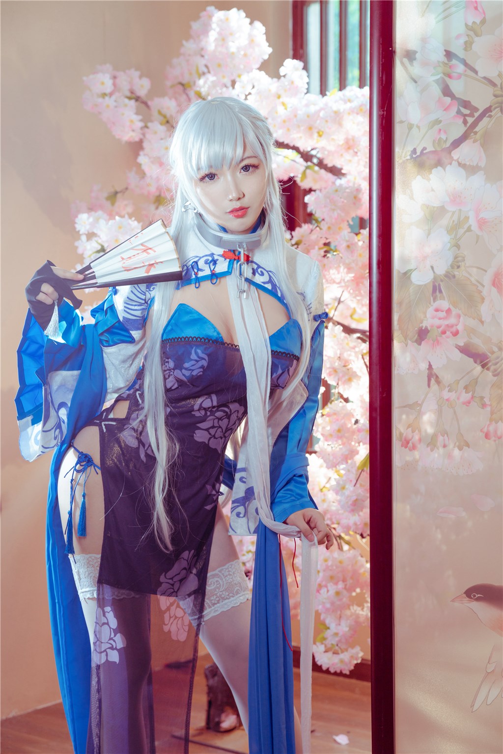 旗袍和制服
