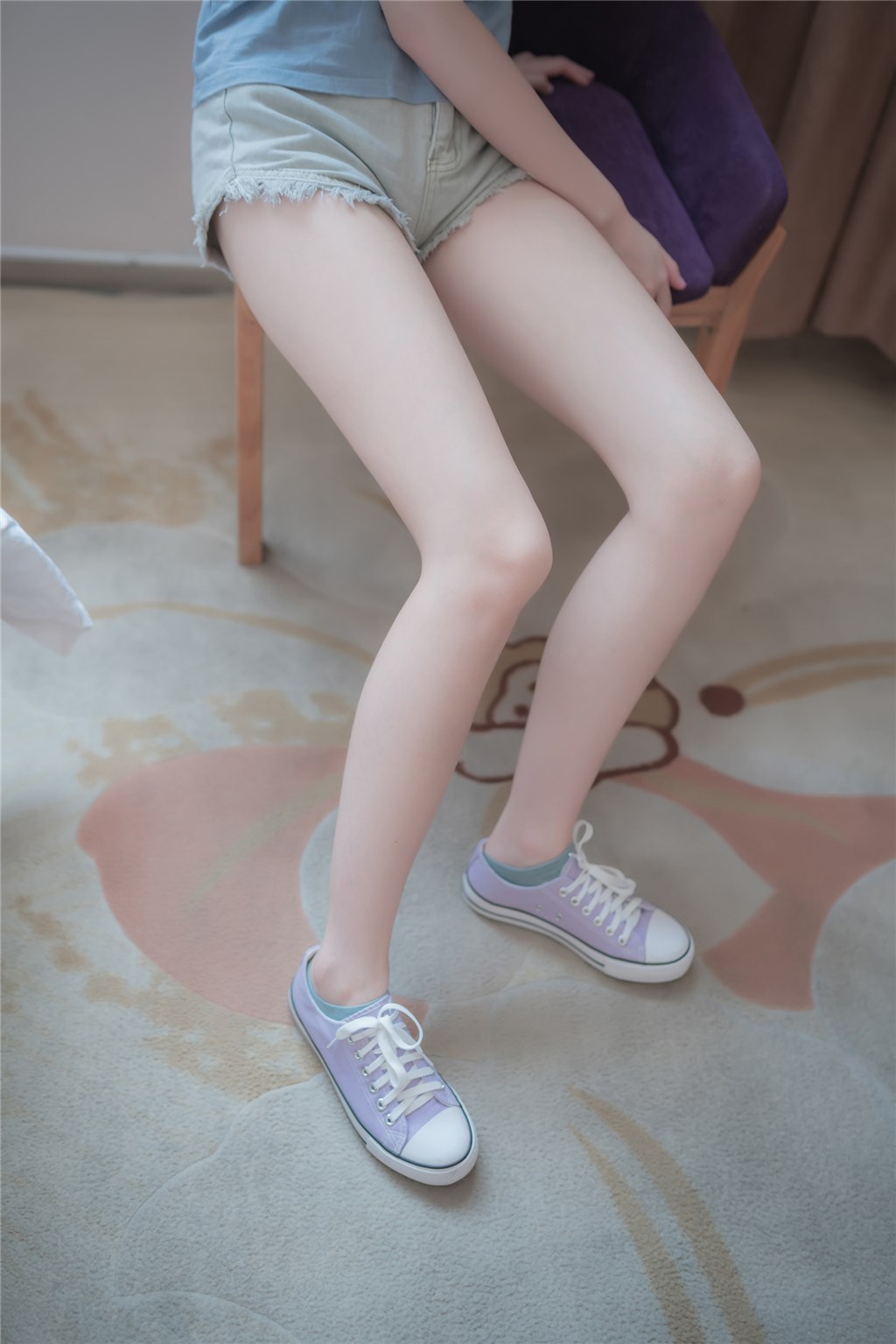 妹妹的果腿