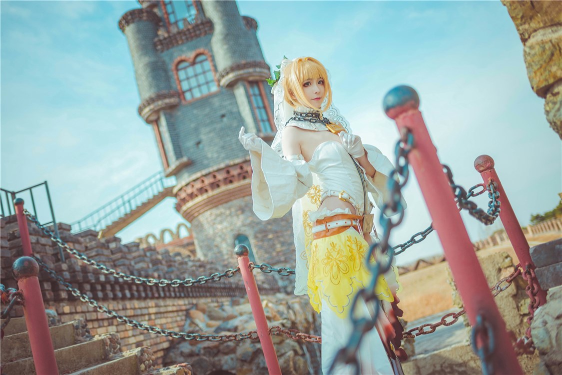 超棒的大长腿cos