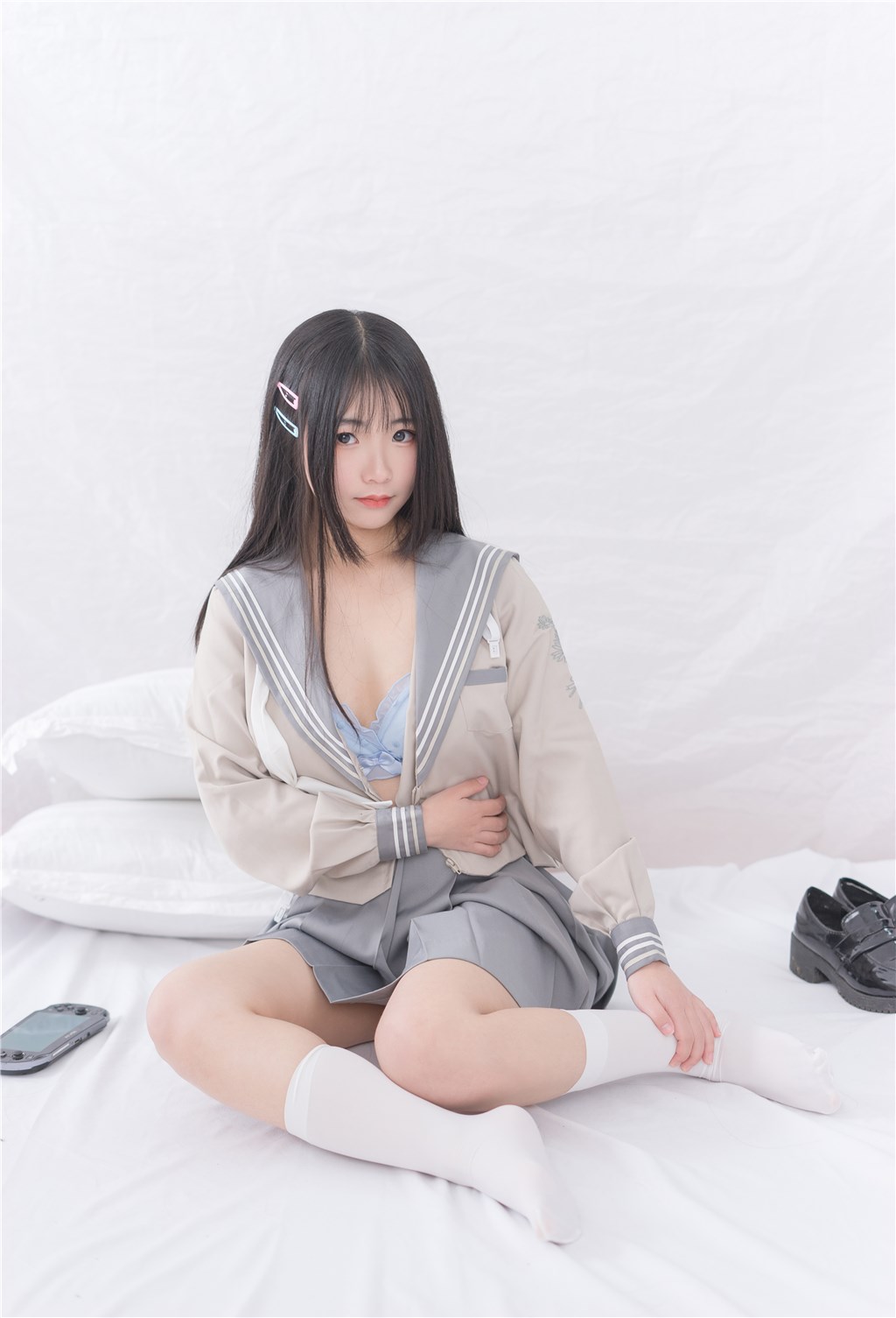 vol.26-文静少女