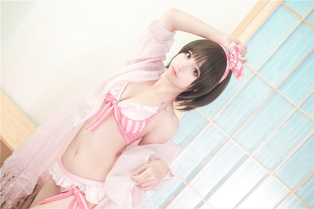 加藤惠泳装