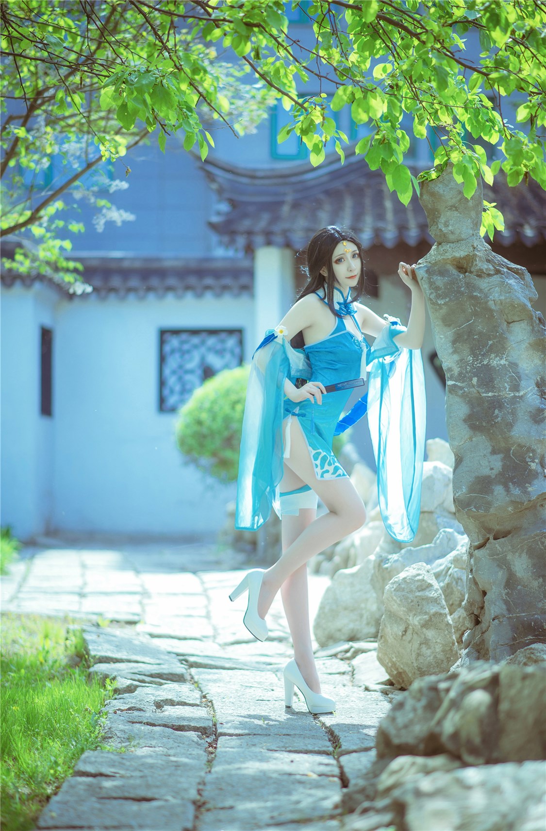 超棒的大长腿cos