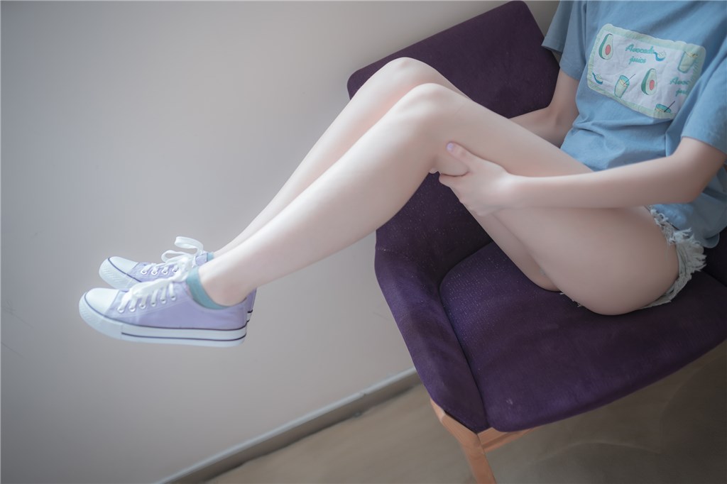 妹妹的果腿