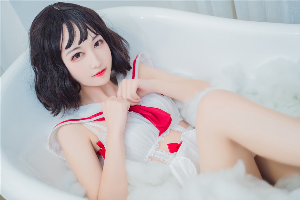 红白水手裙
