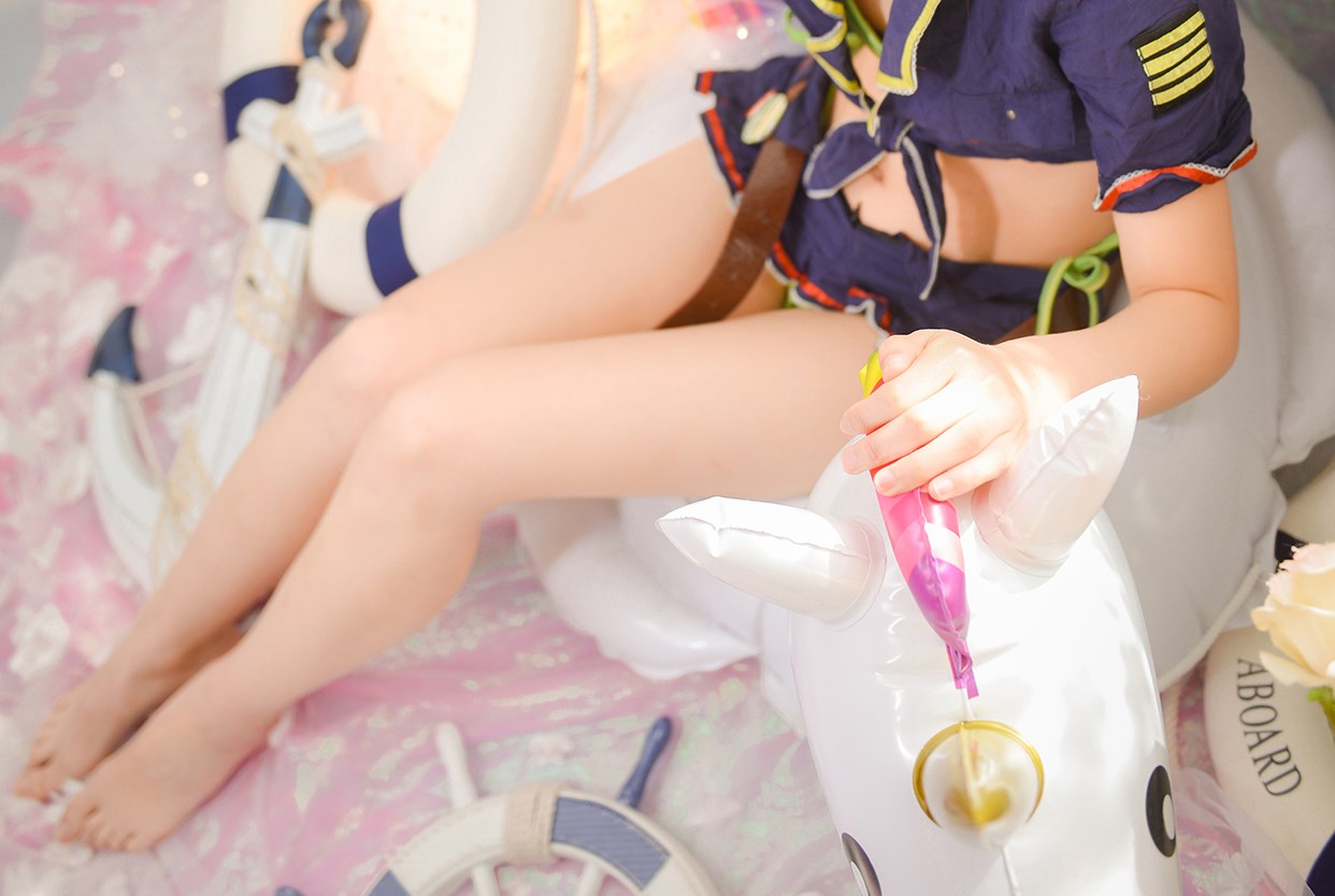 浴缸里的萝莉喵