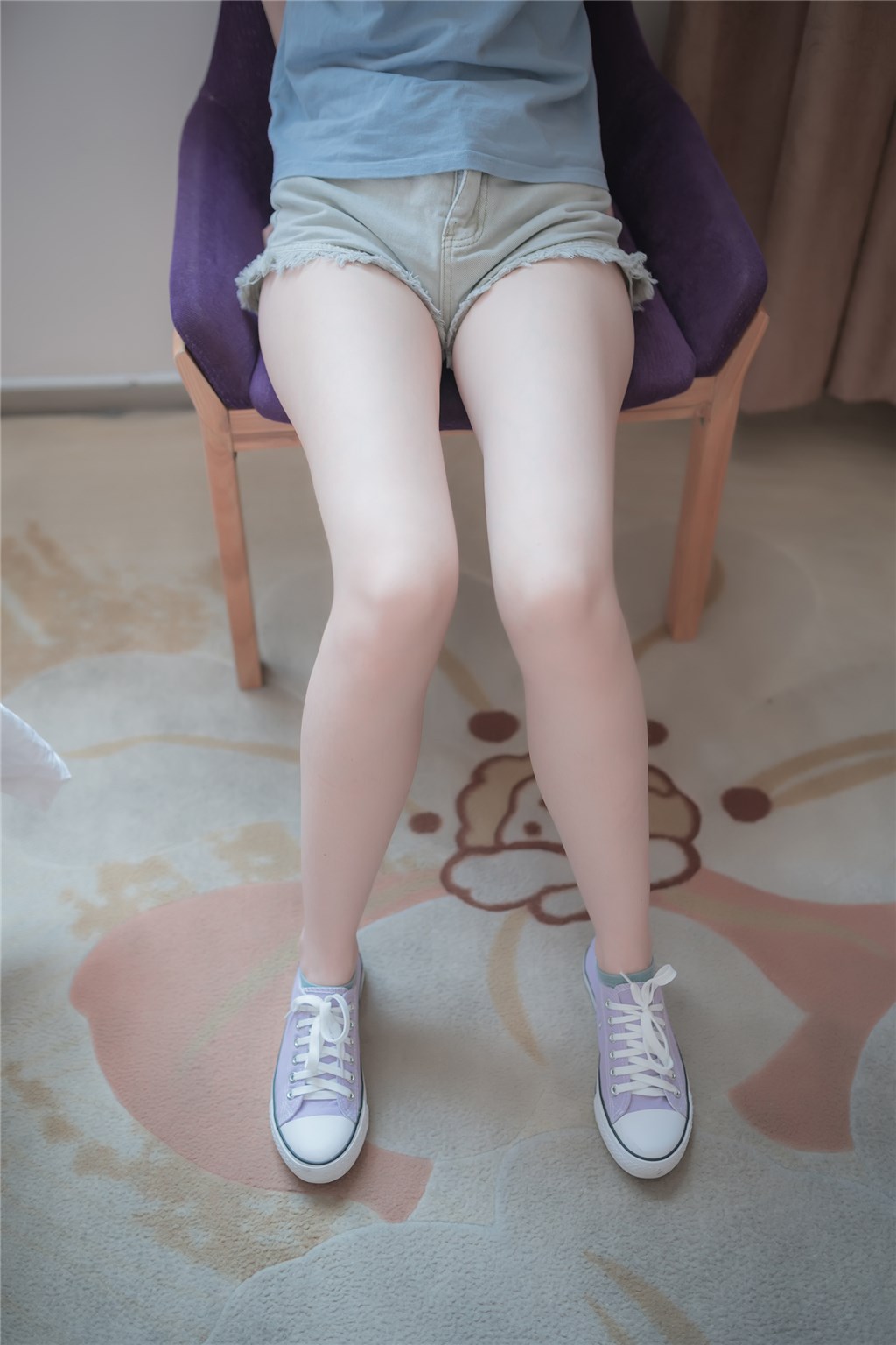妹妹的果腿