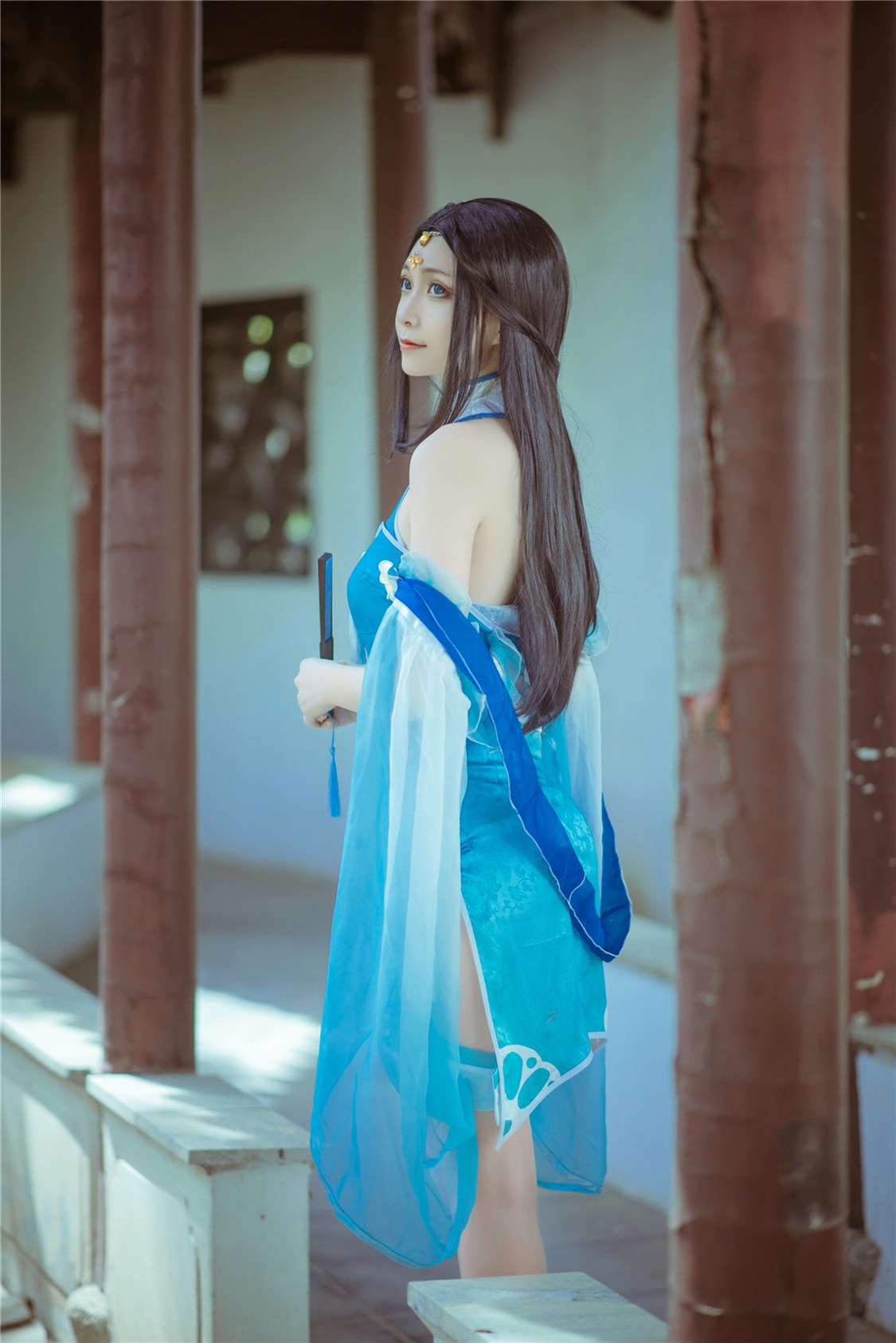 超棒的大长腿cos