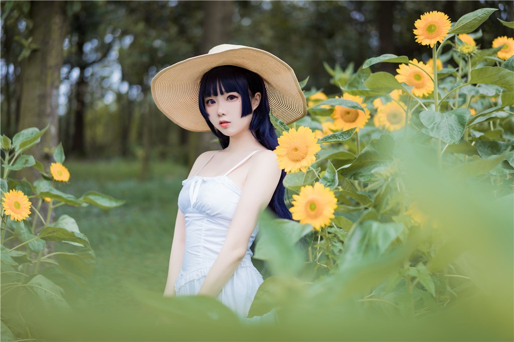 花田里的黑猫妹妹
