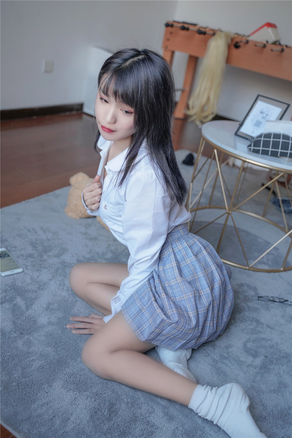 果腿制服裙