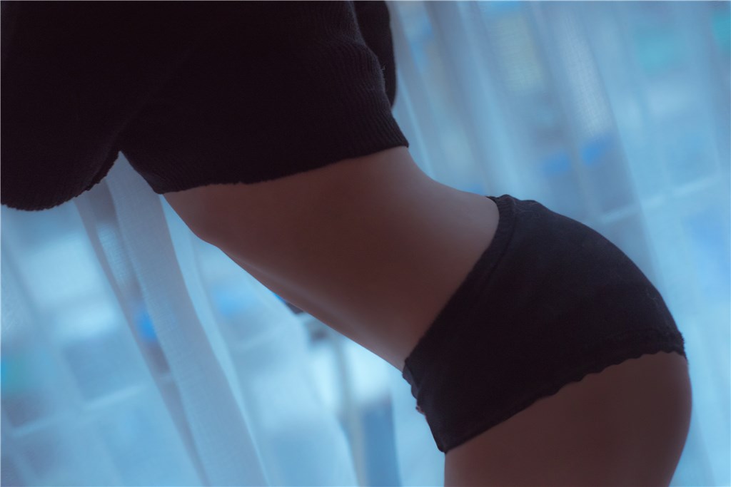 草莓与恶魔女孩