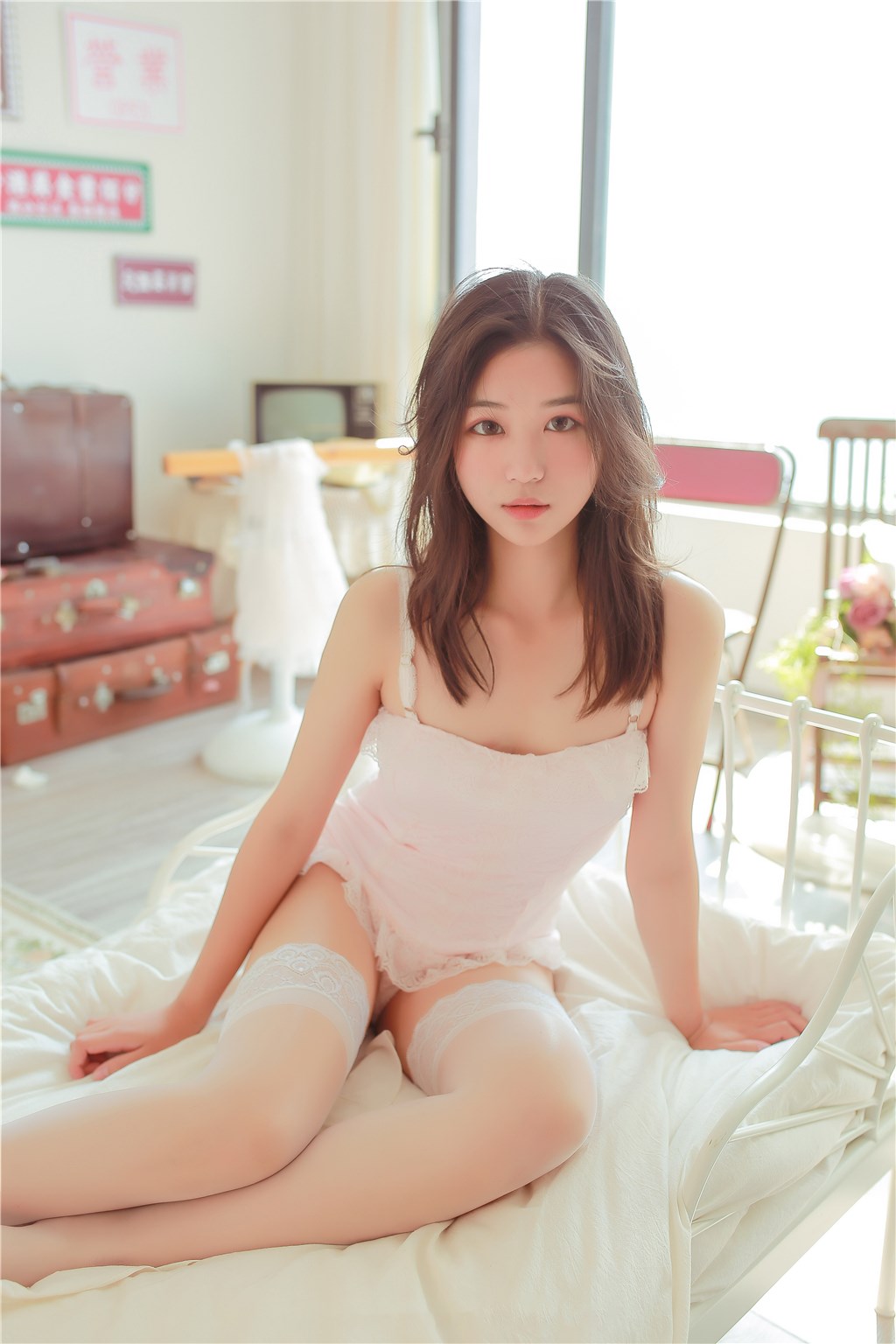 睡衣少女