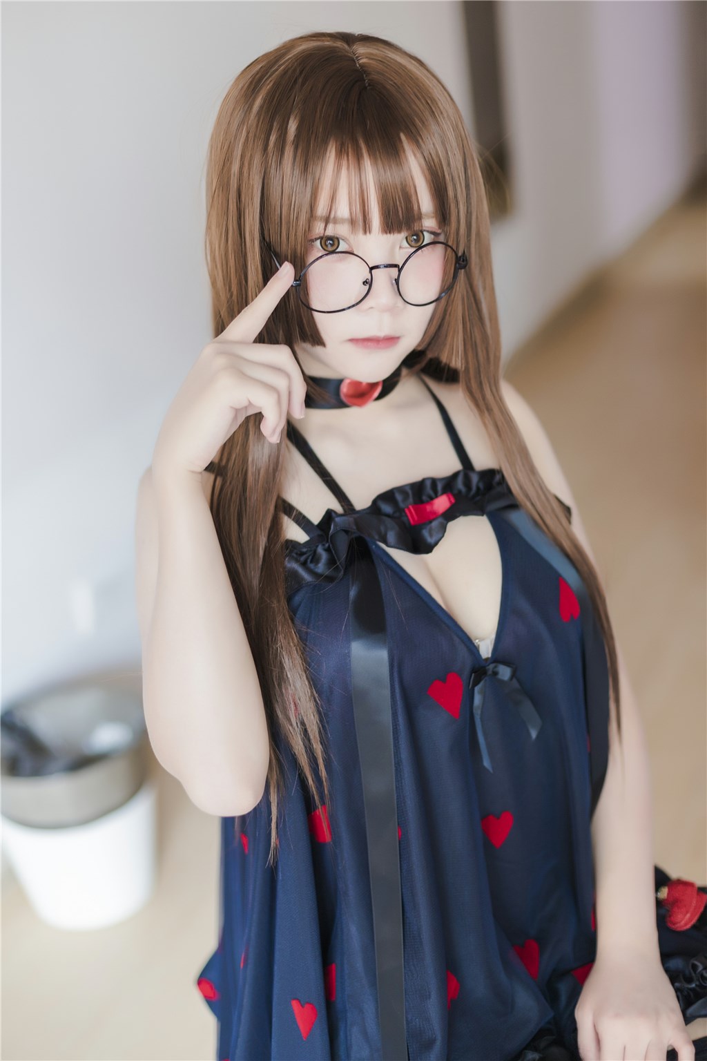 黑色睡衣
