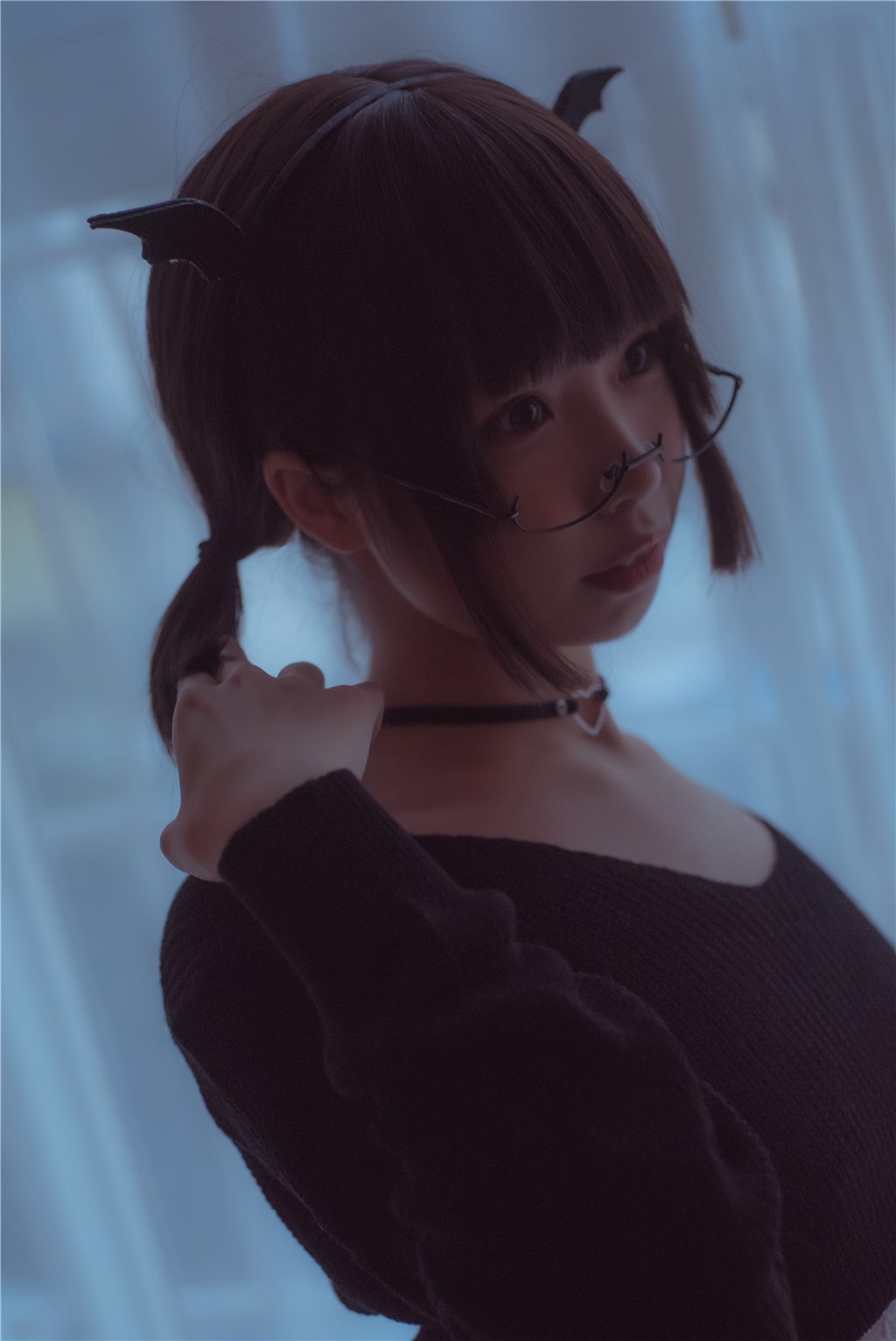 草莓与恶魔女孩