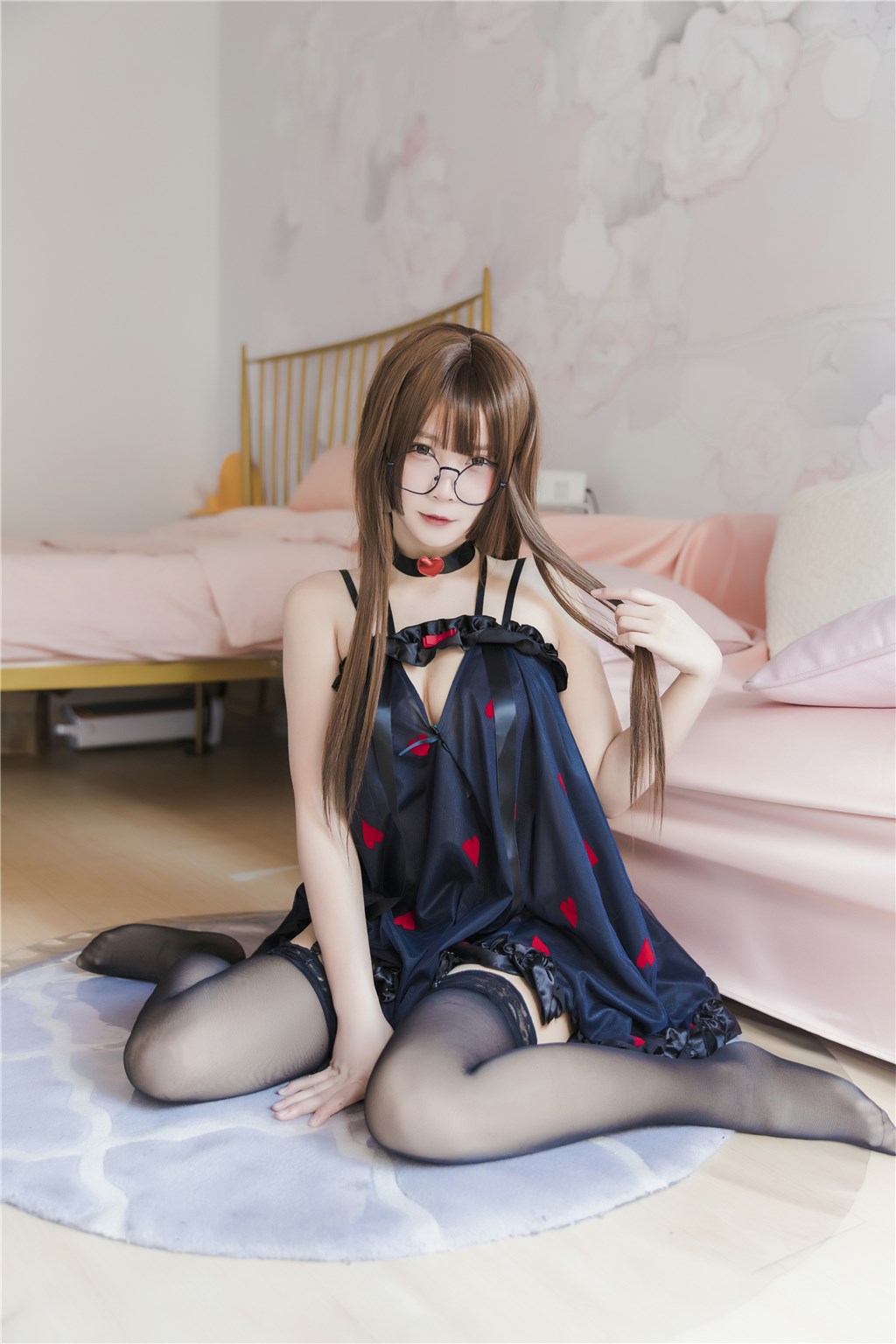 黑色睡衣
