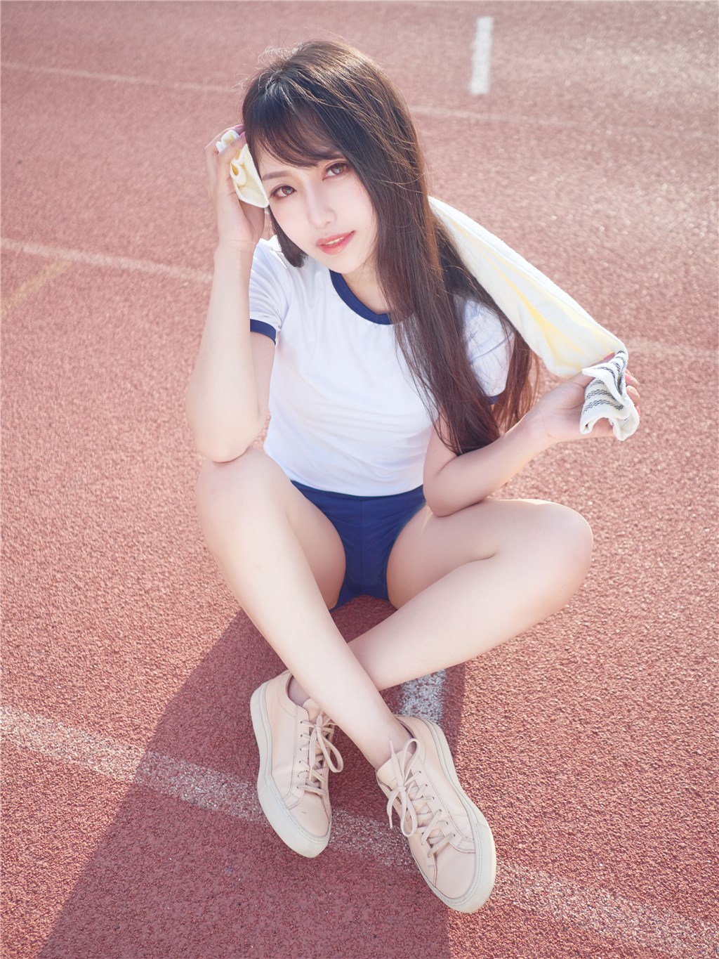 去操场上来一场偶遇吧