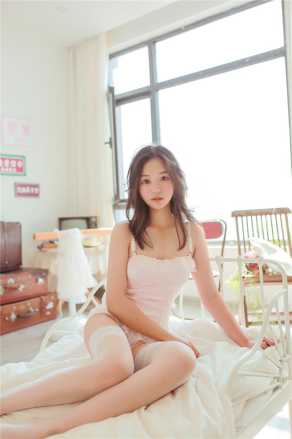 睡衣少女