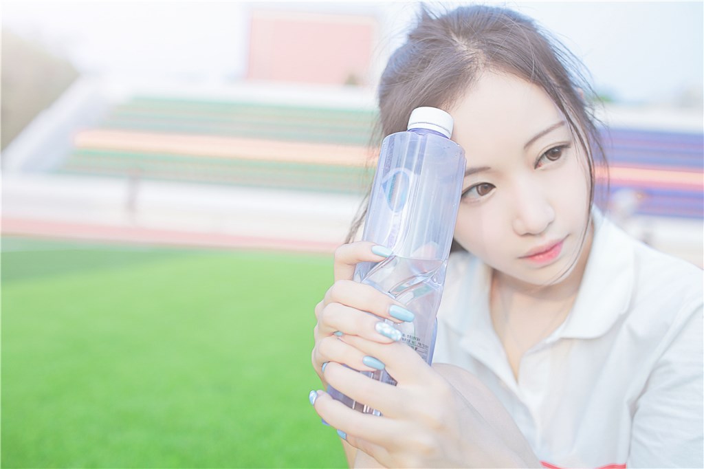 去操场上来一场偶遇吧