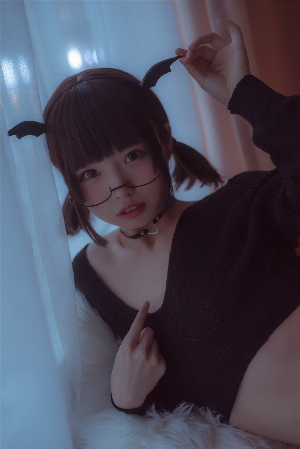 草莓与恶魔女孩