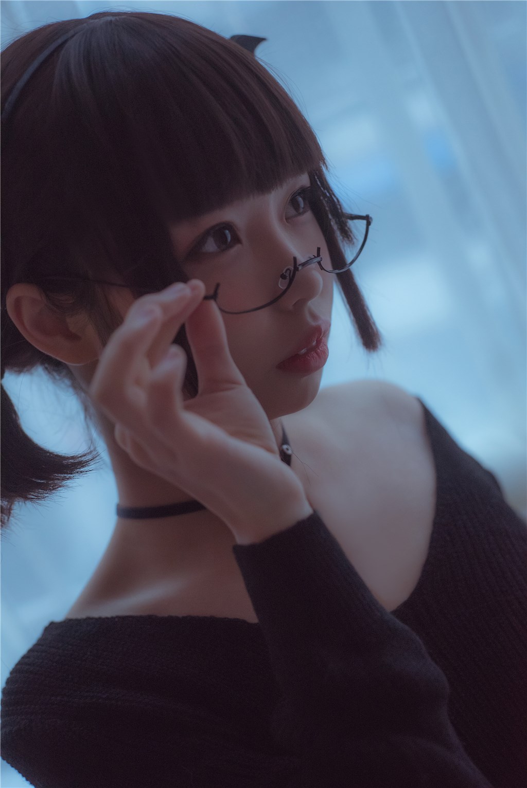 草莓与恶魔女孩