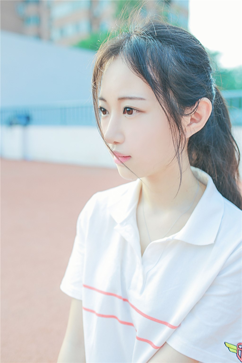 去操场上来一场偶遇吧