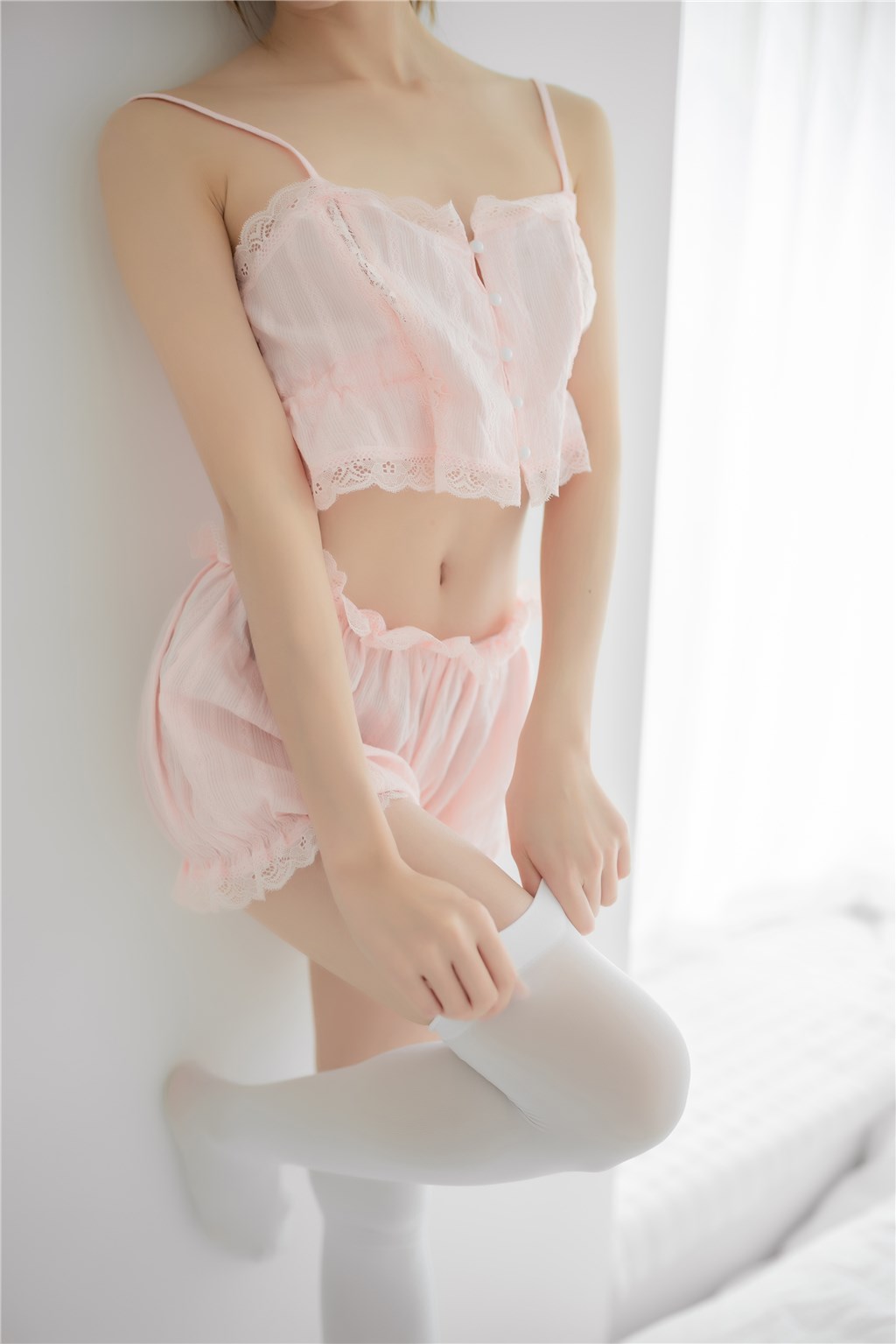 粉色单马尾