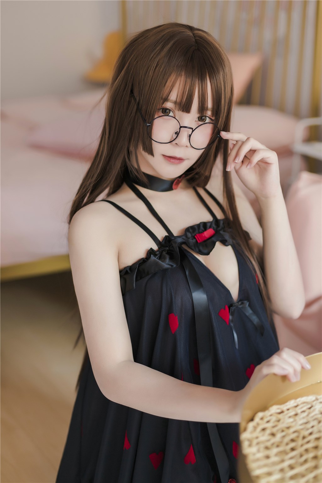 黑色睡衣