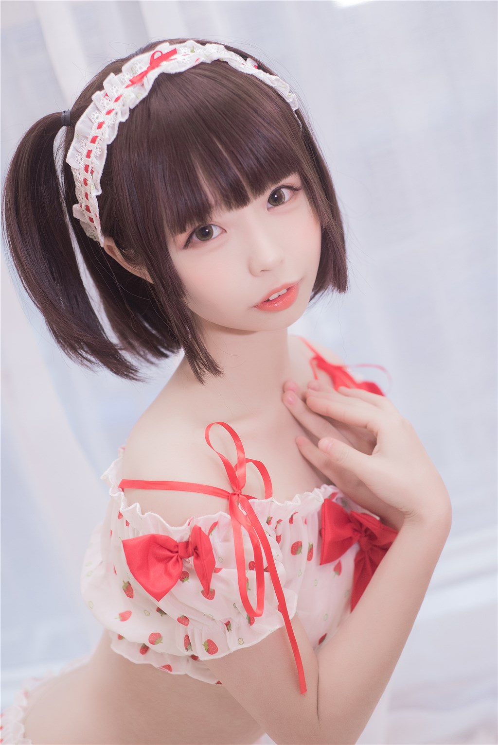 草莓与恶魔女孩