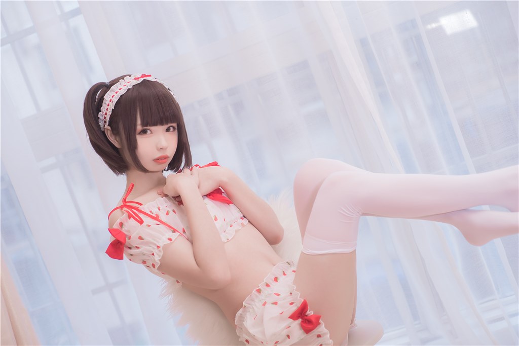 草莓与恶魔女孩