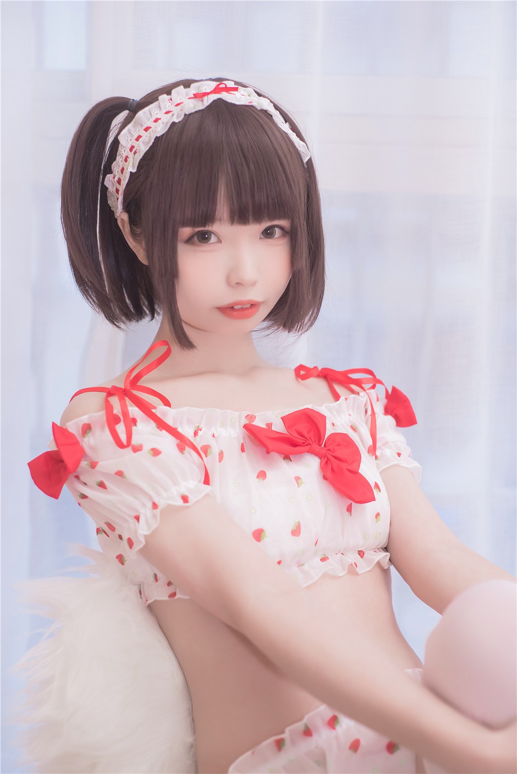 草莓与恶魔女孩