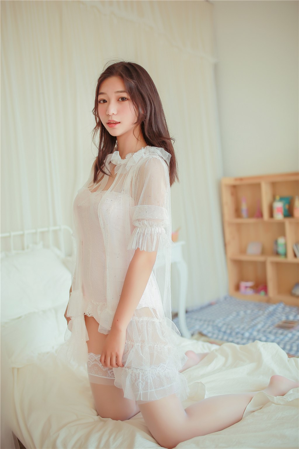 睡衣少女