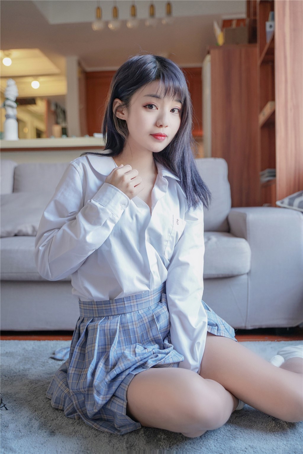 果腿制服裙