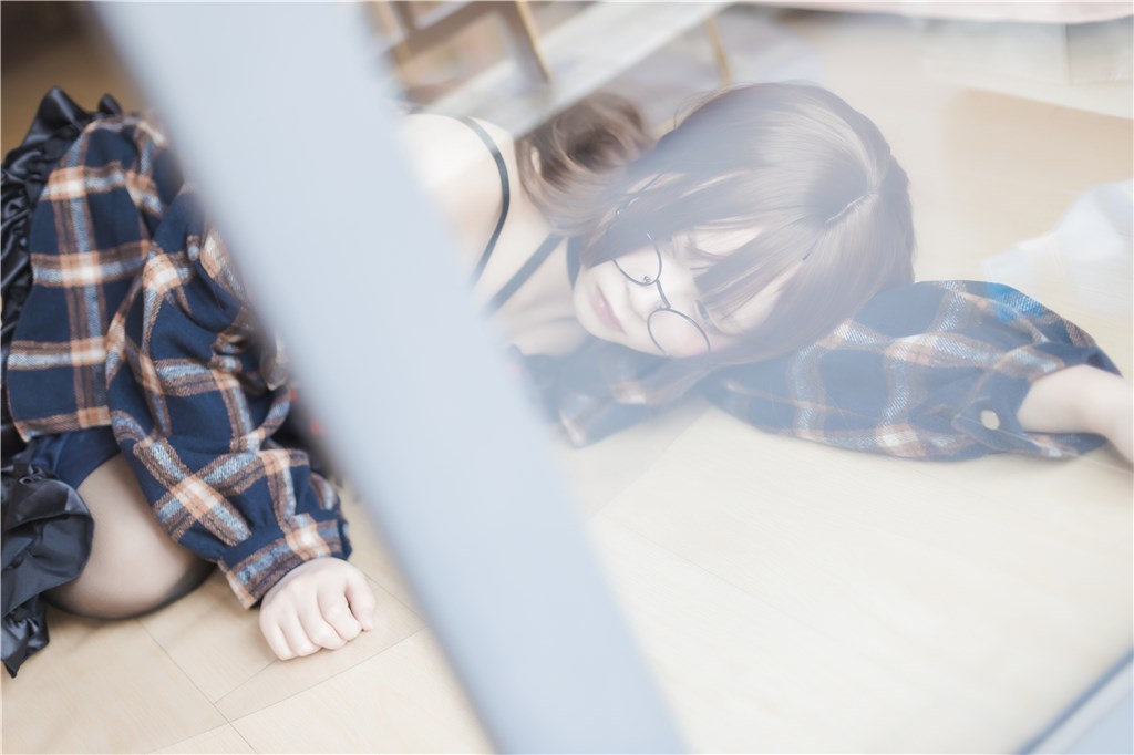 黑色睡衣