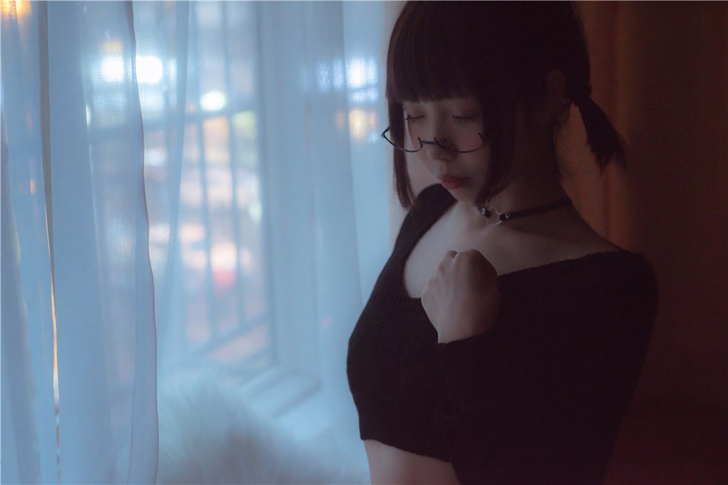 草莓与恶魔女孩